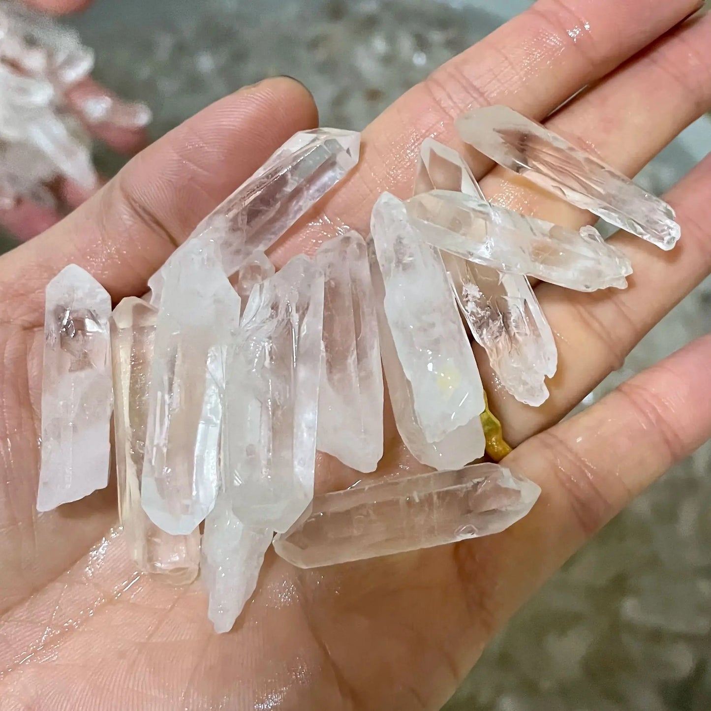 100% Natural Clear Quartz Healing Crystal